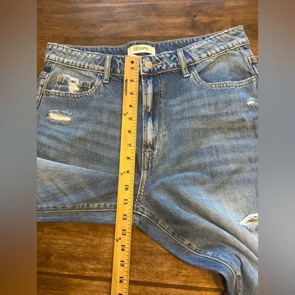 Zenana Women’s Distressed Thrashed High Rise Raw Hem Cut Off Ankle Jeans SZ 30 - Picture 9 of 10